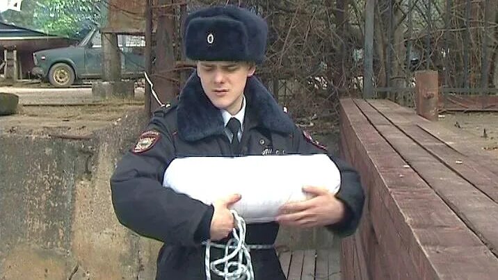 Участковый ломоносов. Участковый ломоносовского района. Крох виталий иванович. Участковый полиции. Визерский алексей игоревич.