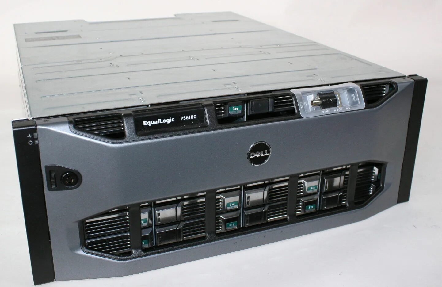 San сервер. Dell EQUALLOGIC PS. Dell ps6000 передняя панель. Dell c7520qt 75″. Sanyo-dell-c54476.