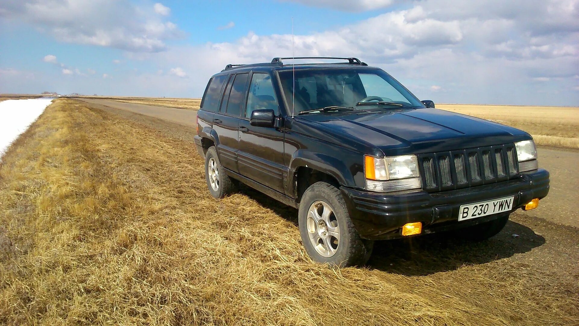 Куплю гранд чероки б у. Jeep Grand Cherokee ZJ 1995. Jeep Grand Cherokee ZJ. Джип Гранд Чероки 1995. Jeep Grand Cherokee 1998.