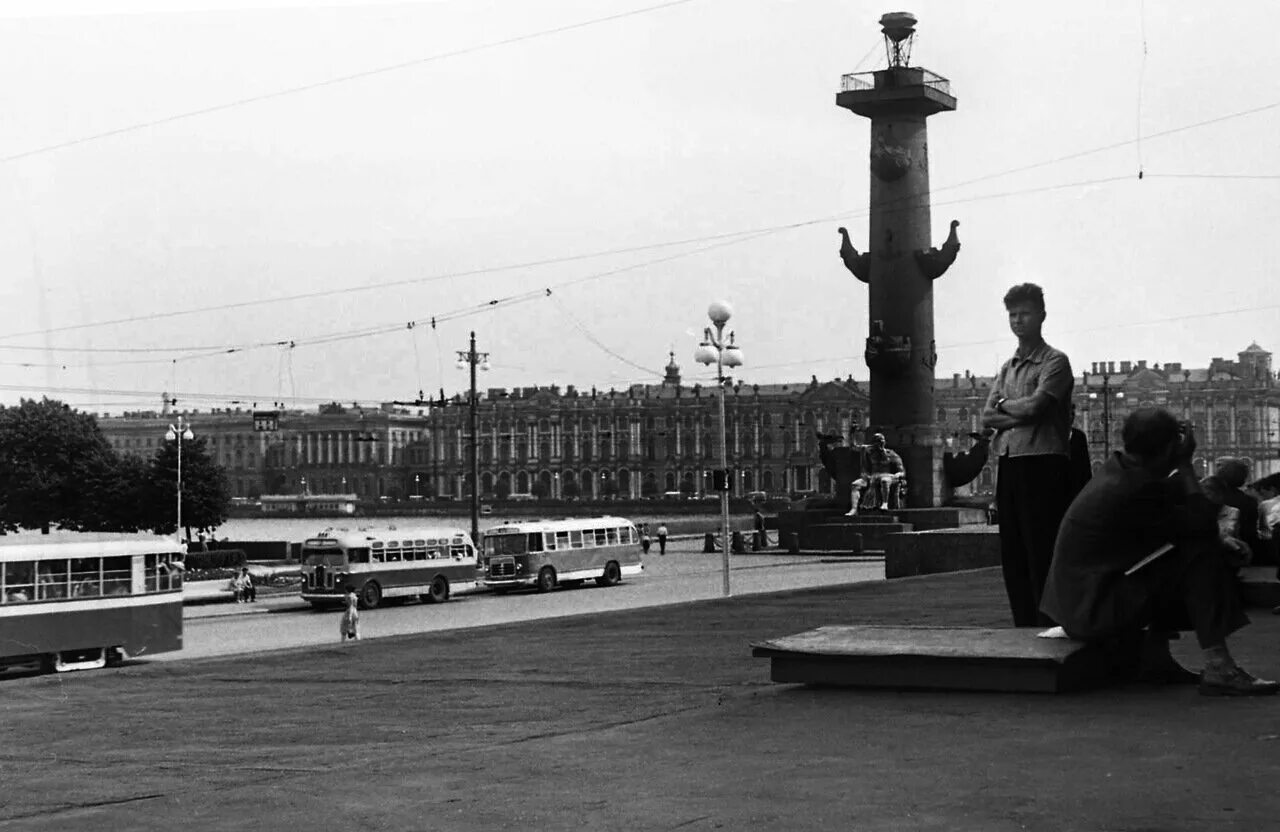 Васильевский остров ленинград. Васильевский остров Ленинград 70-е. Ленинград город 70 годы. Васильевский остров Ленинград 50-е. Ленинград город в 60-70 года.