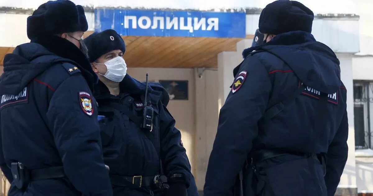 2022 мигранты. Массовая депортация мигрантов из россии. Протесты в ереване. Иностранные работники. Запрет миграции.