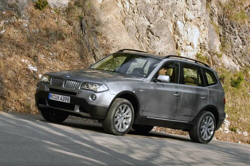 Бмв х3 е83 двигателя. BMW x3 e83 2010. BMW x3 2007. BMW x3 e83 2007. БМВ х3 2007.