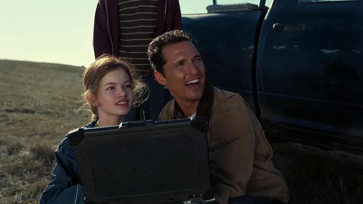 Интерстеллар 2014 кадры. Джон литгоу интерстеллар. Метью макконахи интерстеллар. Интерстеллар фильм 2014 кадры. Кейси аффлек интерстеллар.