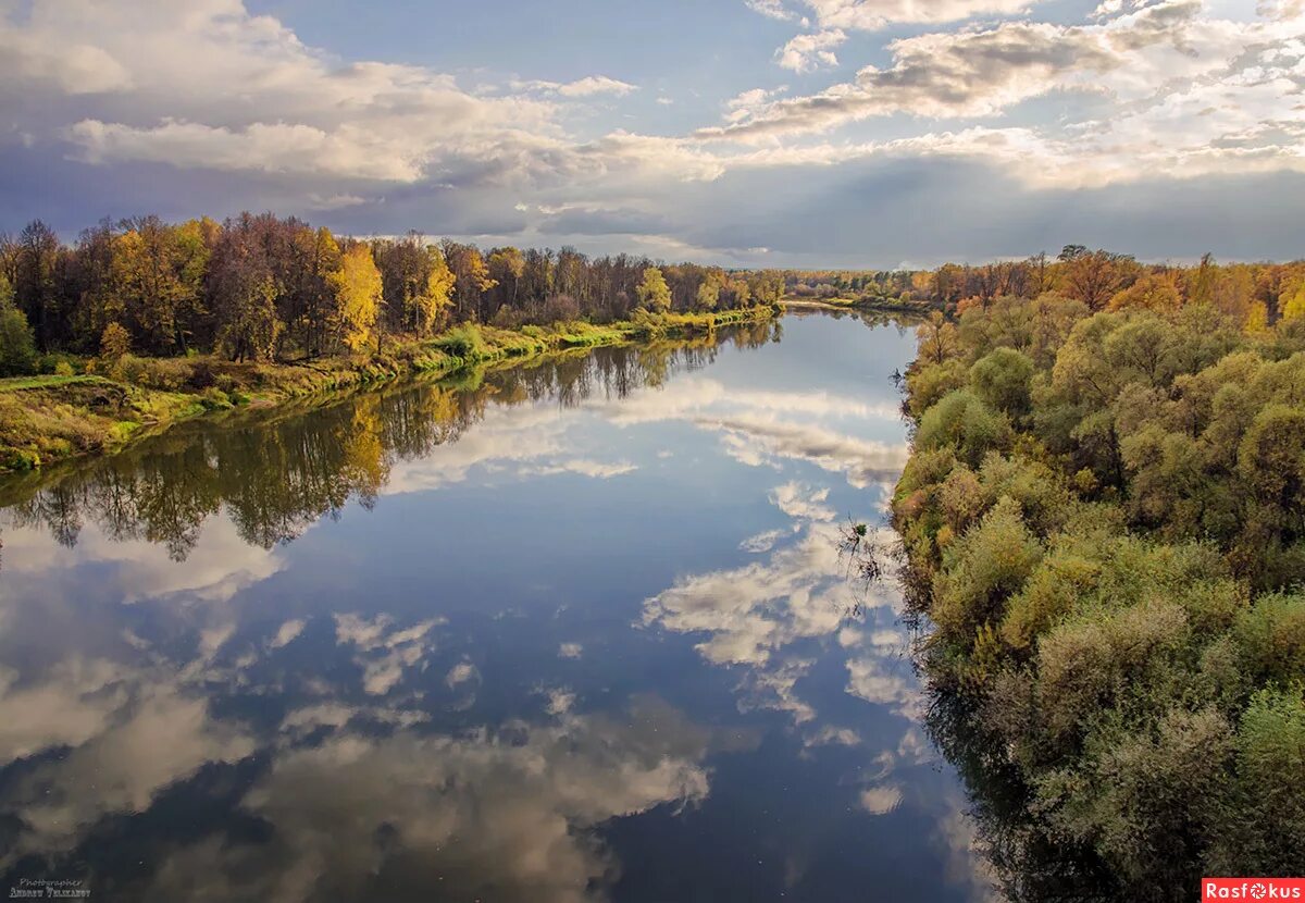 Город на берегу реки клязьма