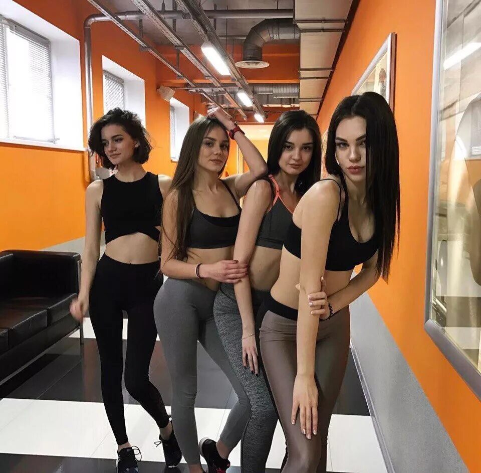 Найди свою прелесть. Прелесть смешные картинки. Открытки смайлики. Порочные девушки из социальных сетей. Открытки вы классные.