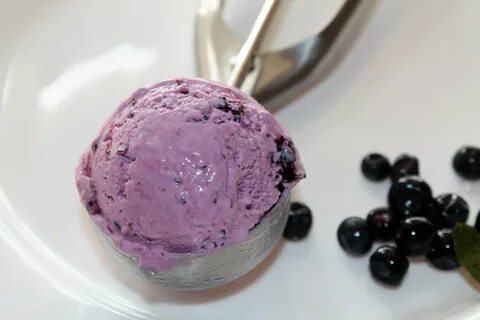 Черничное мороженое