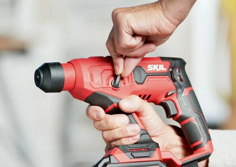 Перфоратор skil. Перфоратор сетевой skil 1755 ak. Перфоратор скил 800 ватт. Перфоратор скил. Перфоратор skil hammer.