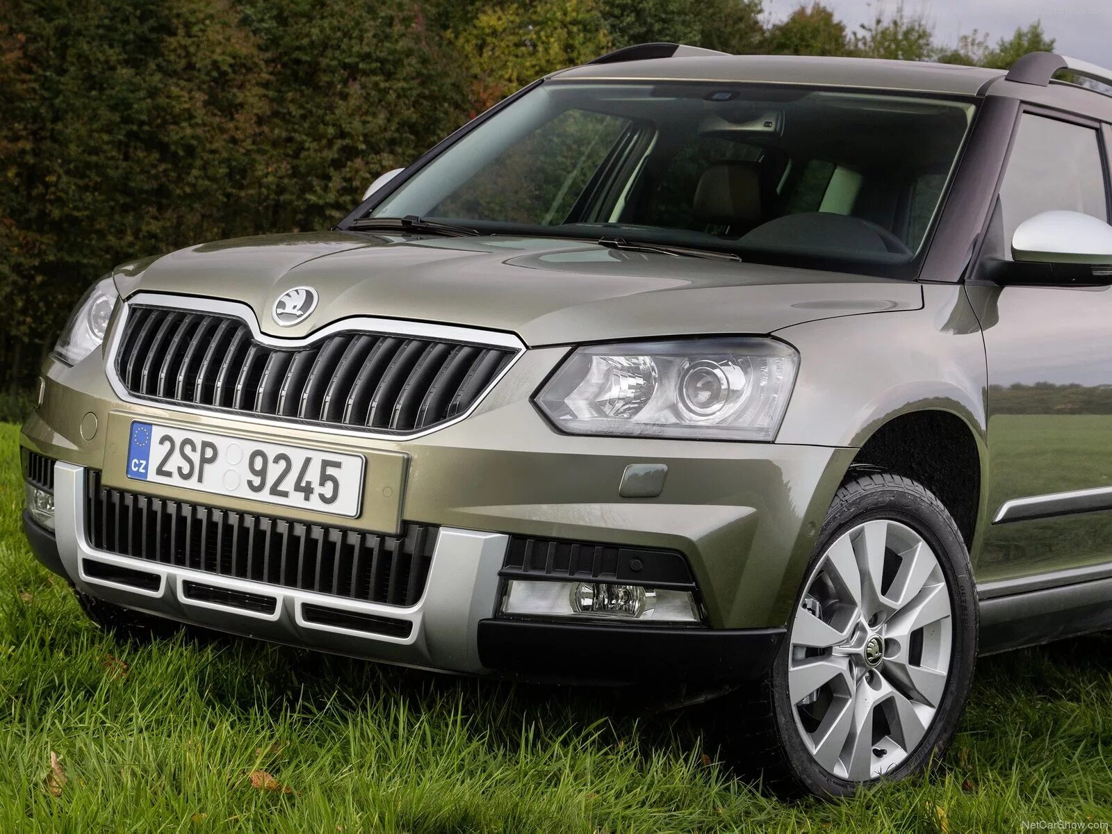 Автомобиль шкода. Skoda Yeti 2016. Шкода Йети 2014. Шкода Йети 2018. Skoda Yeti 2017.