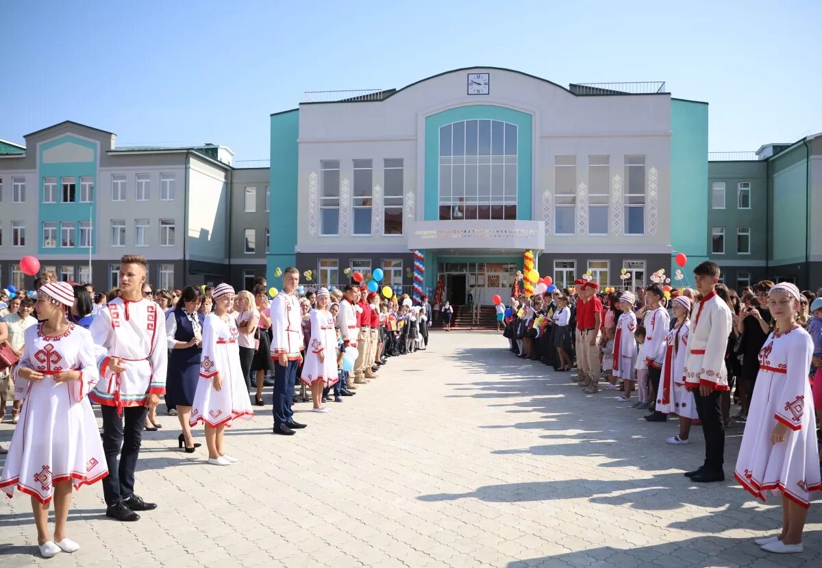 Сош 1 сегодня. 1 школа г цивильск. цивильск чувашия школа 1. цивильск 1 школа новая. г цивильск цивильская сош 2.