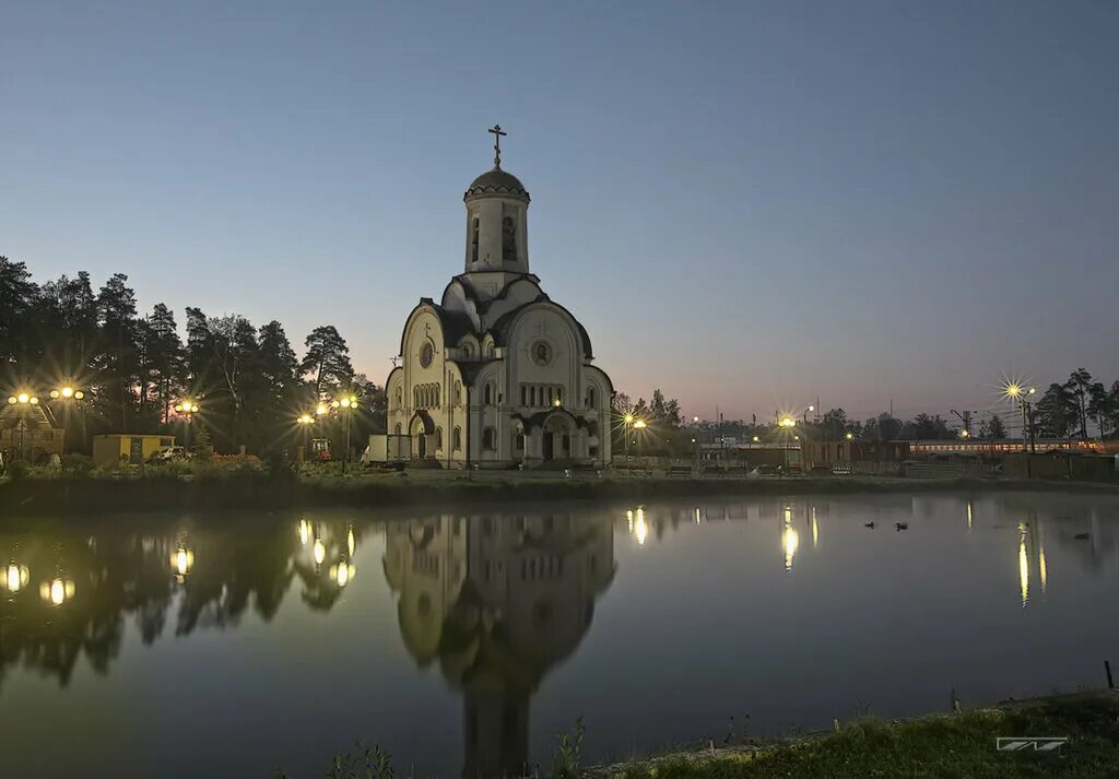 храм святой елизаветы опалиха. елизаветинский храм в опалихе. елисаветинский храм г. свято елисаветинский храм опалиха.