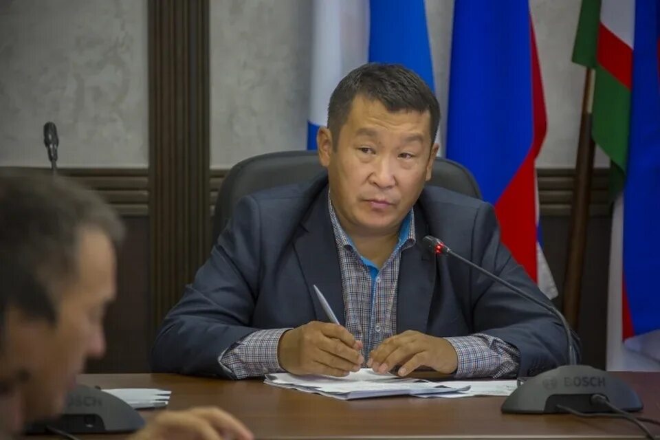 Депутаты якутска. Главный якутский портал. Правительство республики саха. Якутская городская дума. Руководителю счетной палаты республики саха (якутия).