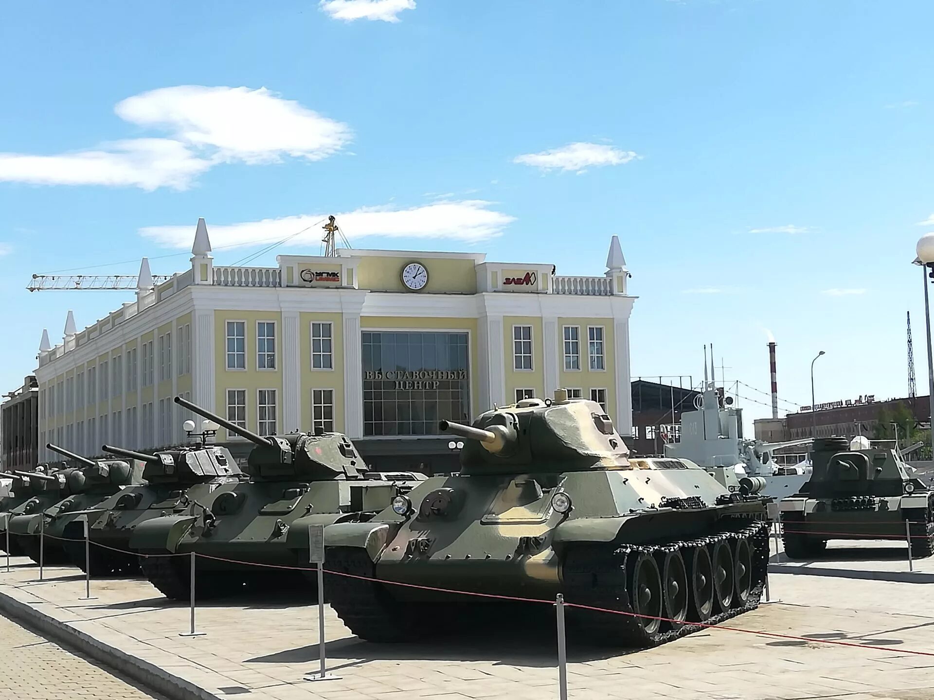 Музей военной техники Боевая Слава Урала верхняя Пышма. УГМК музей военной техники верхняя Пышма. Музей военной техники в верхней Пышме. Музей боевой славы Урала в верхней Пышме. Военная техника в екатеринбурге