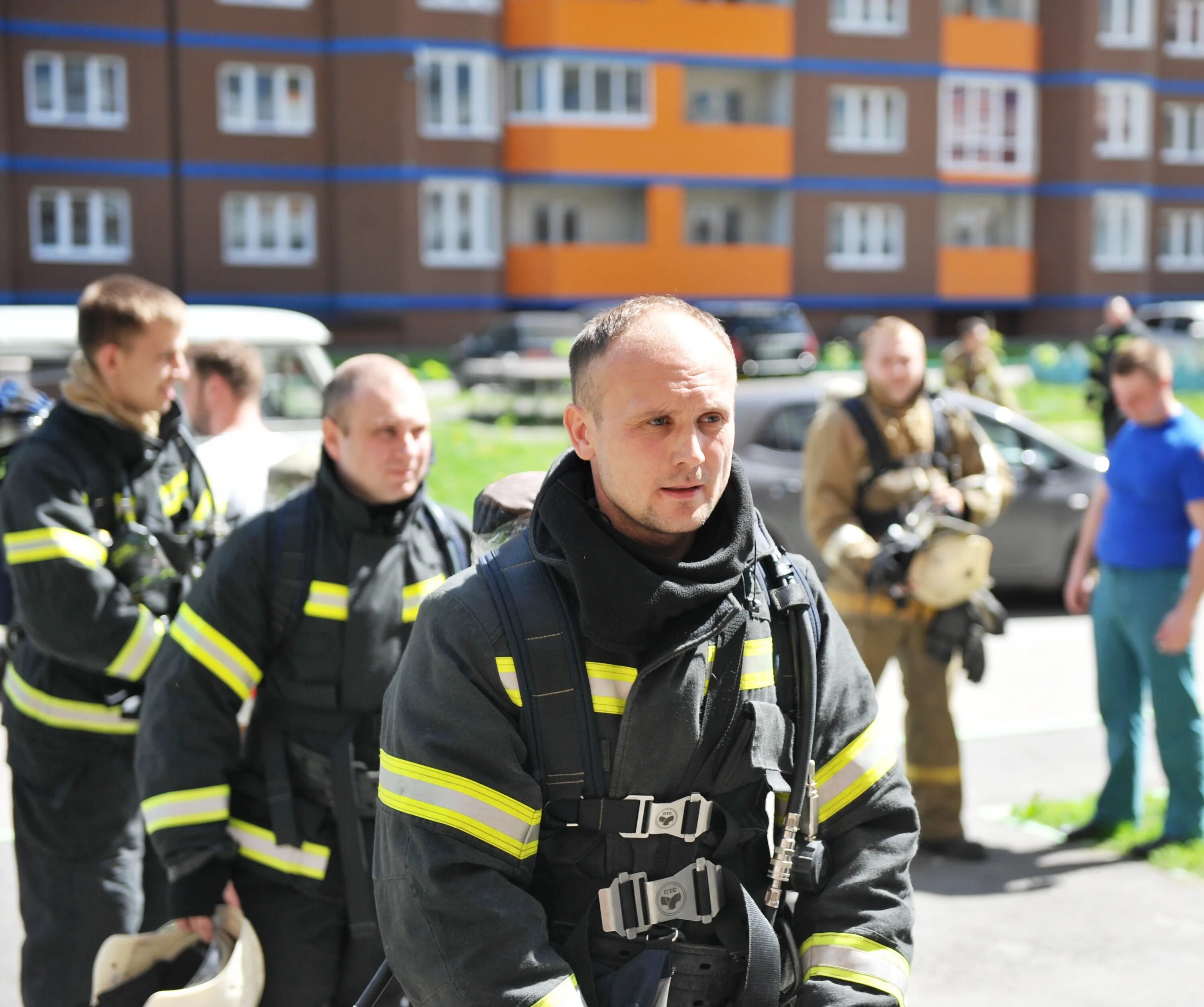 Объединение брянской области единомышленников. День правовой помощи детям 2022 году. Принят брянск. Акция дети детям книги. День молодежи брянск.