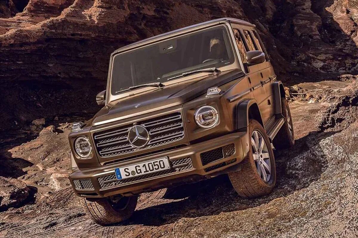 Новый g class. Мерседес-Бенц Гелендваген 2018. Mercedes g class 2018. Mercedes-Benz g-class 2019. Мерседес Гелендваген 2019.