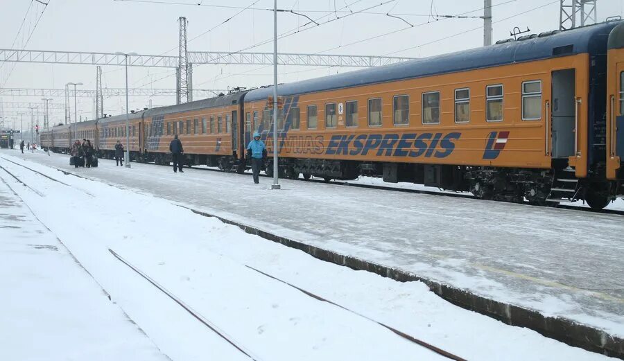На поезде из москвы до риги. Поезд санкт-петербург вильнюс. Рига юрмала поезд. Билеты поезд рига. Форма билета.