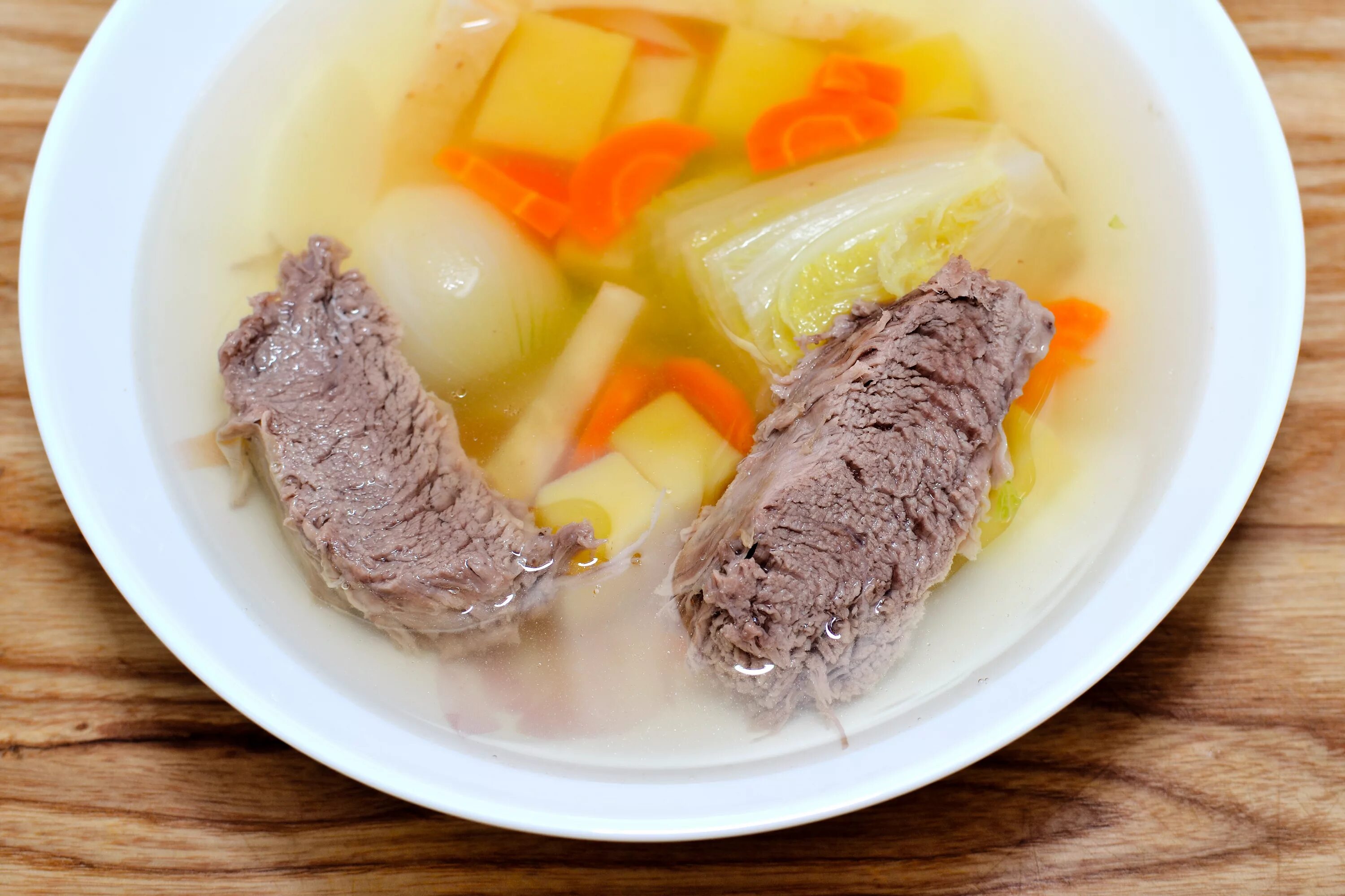 Мясо для варки. Бульоны отварная говядина. Костный суп. Отварная говядина для бульона. Хашлама грузинская.