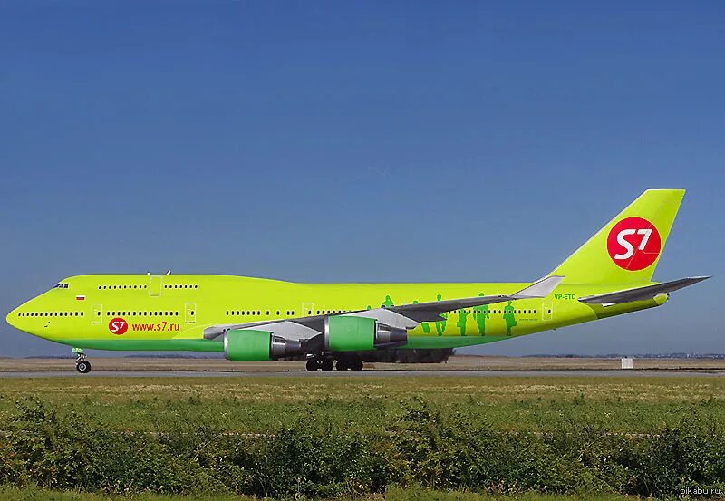 Эссевен авиабилеты. S7 Airlines Boeing 747. Боинг 747 s7. Аэробус а380 800 s7. А380 s7 Airlines.