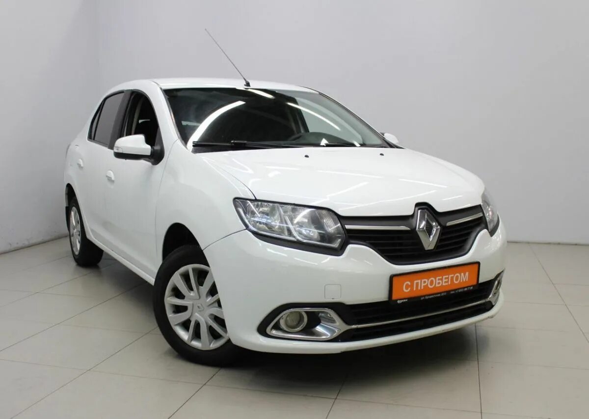 Логан 2015 автомат. Renault Logan с пробегом. Рено Логан 2015 оранжевый. Logan Renault в 435 см 750.