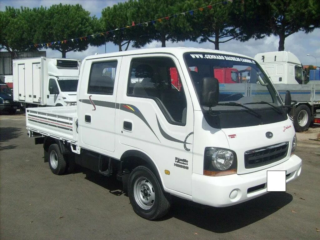 Нужен грузовичок. Kia Bongo Double Cab. Kia Bongo Frontier. Kia Bongo 2000. Kia Bongo Frontier 2003.