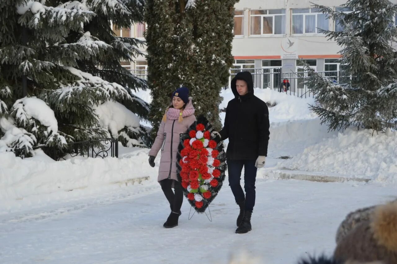 Памятники Муриково Шаховского района. Муриковский дом культуры. Шаховская января. Муриковская средняя общеобразовательная школа. Погода шаховская на 10 московская