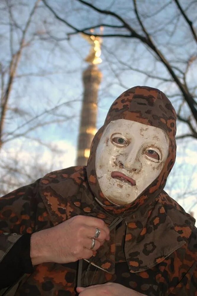 I went in june. I went in june. I went in june. I went in june. Death in june маска дугласа пирса.