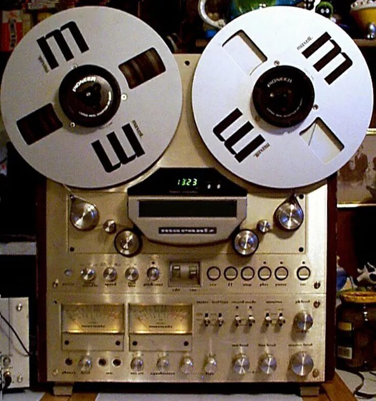 Катушечный магнитофон Marantz. Marantz 7700 Reel to Reel. Магнитофон Marantz 7700. Катушечный магнитофон Маранц 7700. Золотой магнитофон