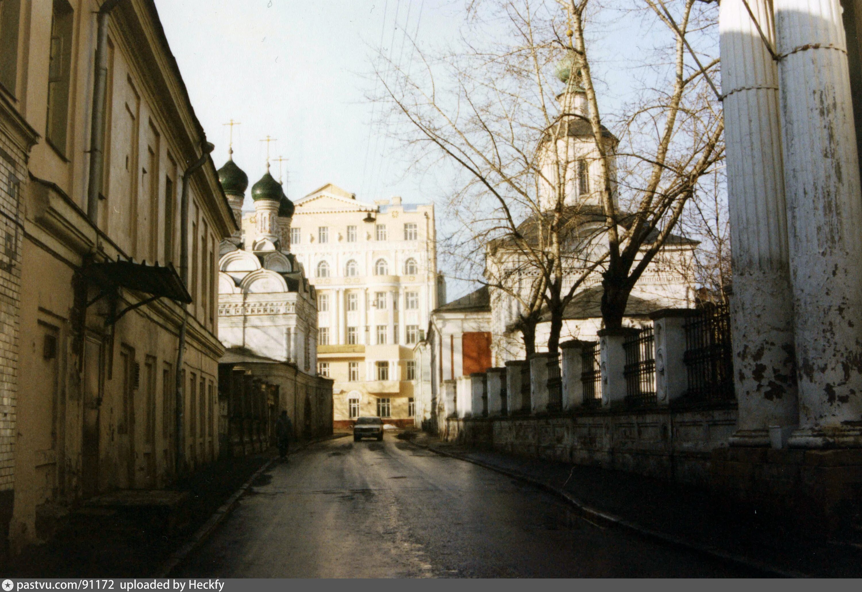 Москва арбатские переулки. Серединский переулок в Москве. Переулочки Пречистенка Остоженка. Пятницкая Черниговский переулок. Никулицкий переулок Москва.