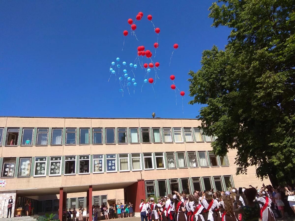 Телефон школы номер 18. Школа 15 Барановичи. Барановичи школа 18. Средняя школа 19 Барановичи. Школа под номером.