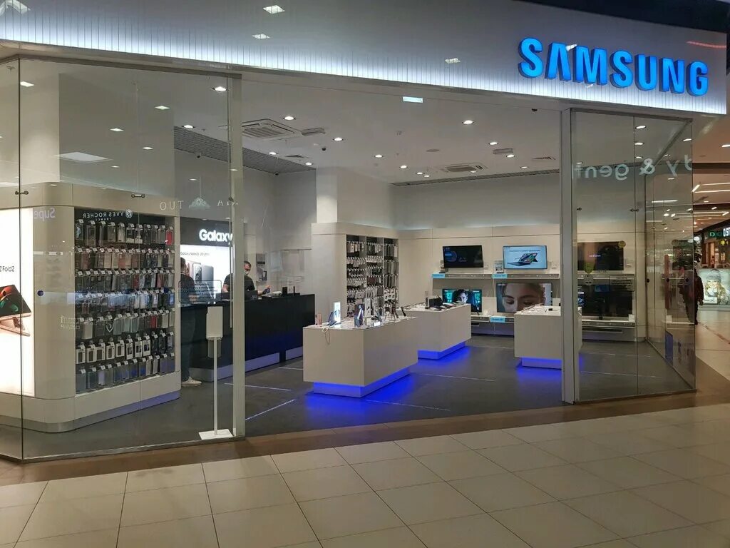 Магазин самсунг в Москве. Самсунг стор. Samsung фирменный магазин в Москве. Самсунг магазин.