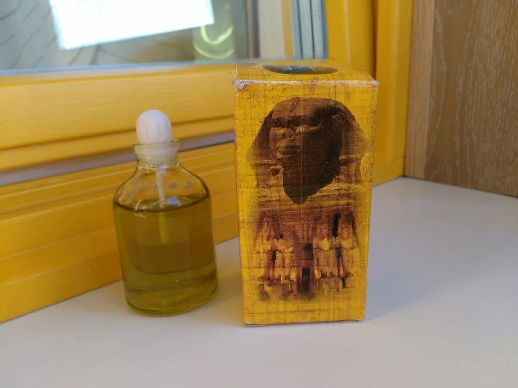 Египетские масла нефертити. Масляные духи shams natural oils нефертити. Египетские масляные духи нефертити. Масляные арабские духи нефертити. Духи нефертити.
