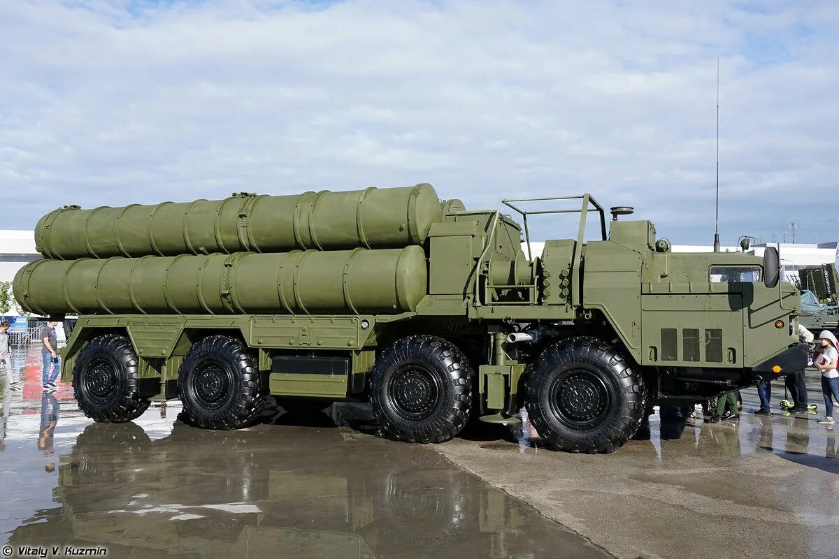 Сколько стоит с 400. ЗРК С-400. S 400 ракетный комплекс. МАЗ 543 С 400 Триумф. С-400 на шасси МЗКТ-543м.