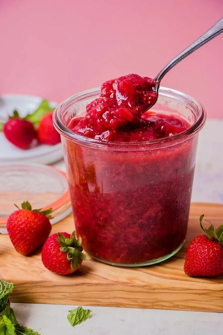 Розовый компот слушать. Strawberry Compote. Розовый компот. Компот пот. Чиа компот.