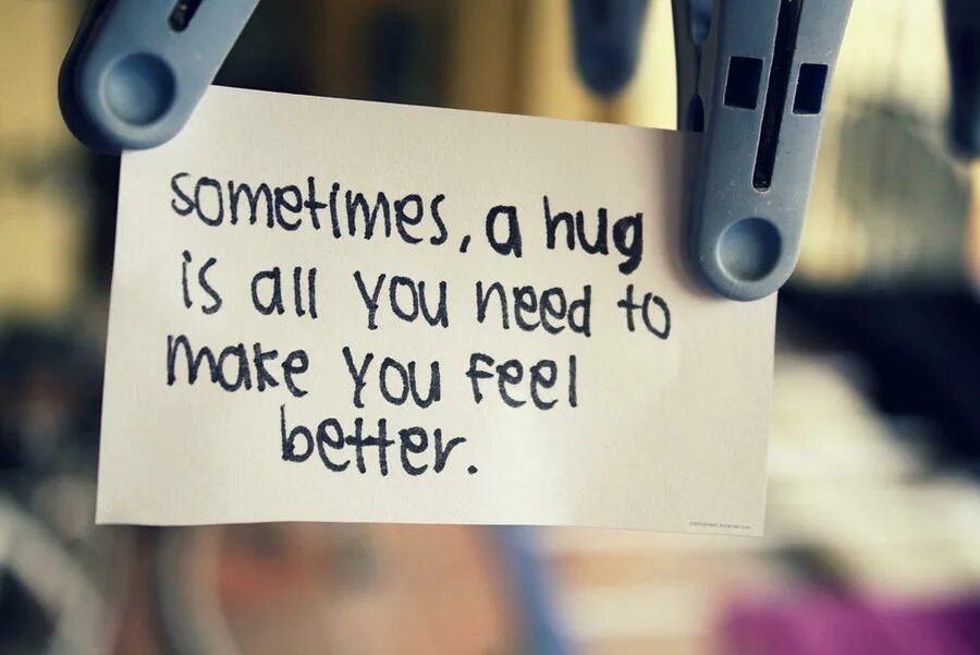 You make me feel the best. I need a hug. I want to hug you. Quotes hug me. I don't need Therapy i need a hug футболка женская oodji.