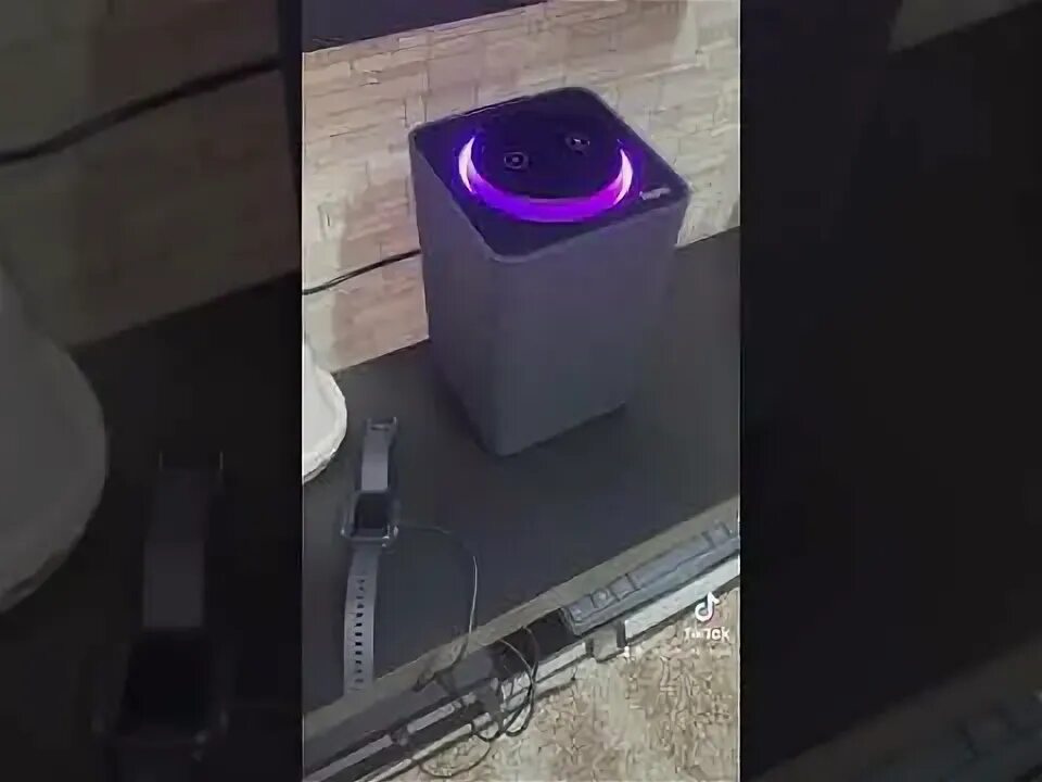 Как запустить станцию алиса 2 видео. Док станция алиса. док станция алиса мини. док станция алиса 00021.