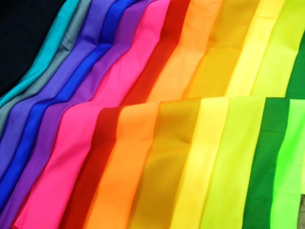 кожа ткань. красивый материал для одежды. ткани разного цвета. цвета ткани для одежды. фон ткань.