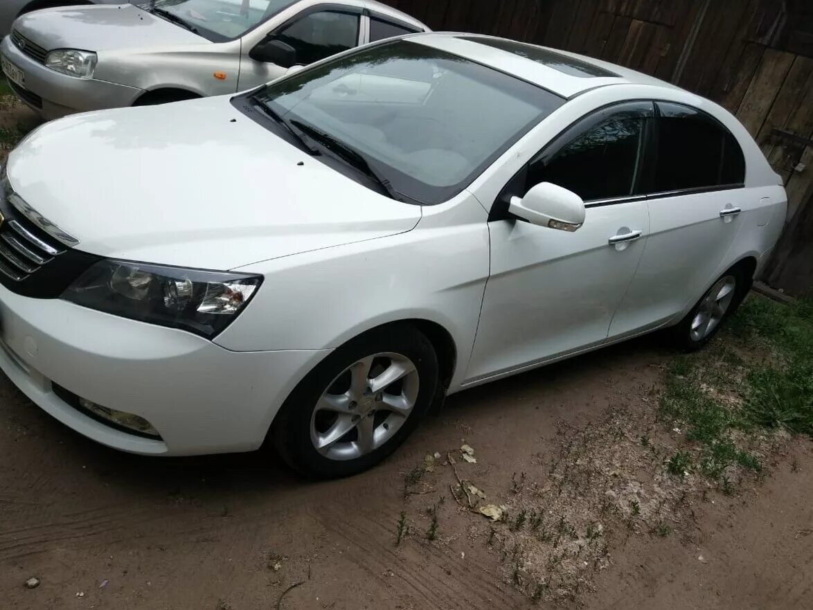 Geely emgrand 2015. Geely emgrand 7 2015. geely emgrand 2015 года. эмгранд ес7 2015.