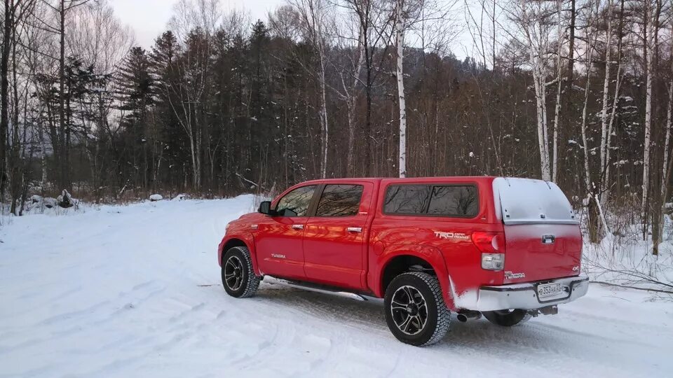 Дром тайга. Мицубиси Тайга. Тойота Тайга. Toyota Tundra кунг. Красная Тойота Тайга.