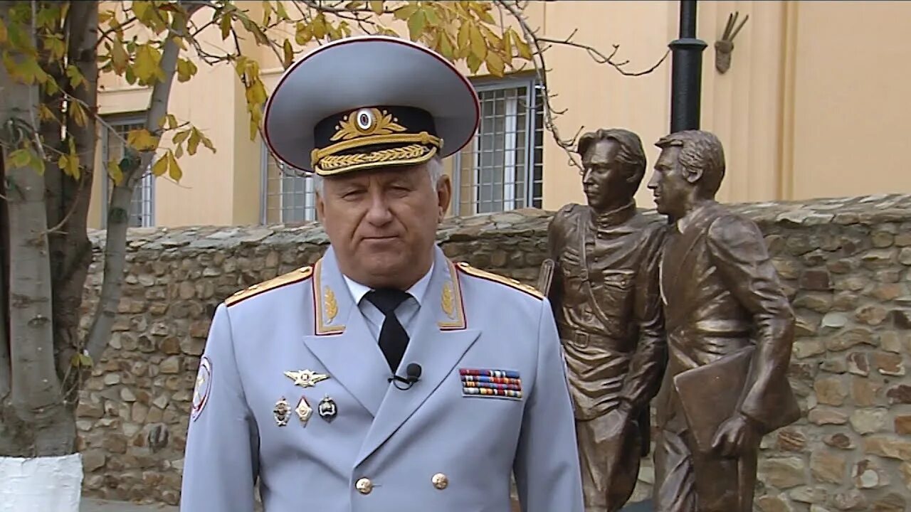 Этот человек будучи министром внутренних дел. Кравченко МВД Волгоград.