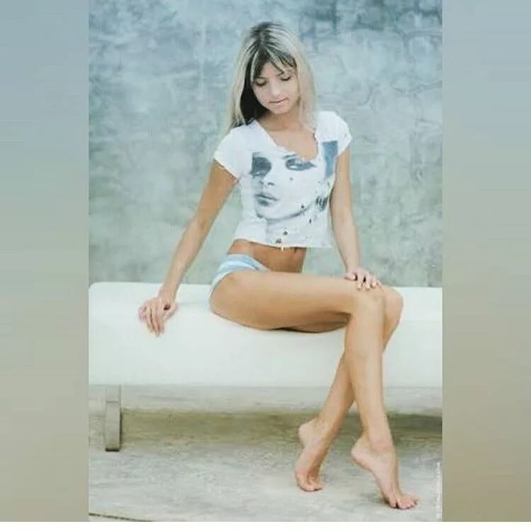 Джина джерсон девственница. Russian gina. Russian gina. Russian gina. Poli weaver модель.
