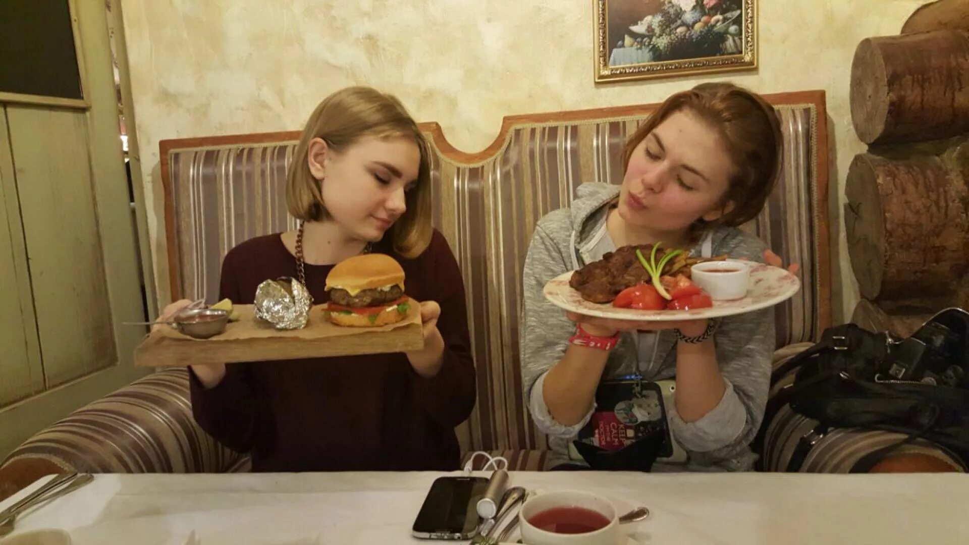 Паштет ул толмачева. Толмачева 23 екатеринбург паштет. паштет ресторан екатеринбург. свердловская область екатеринбург улица толмачёва 23 паштет. паштет толмачева 23.