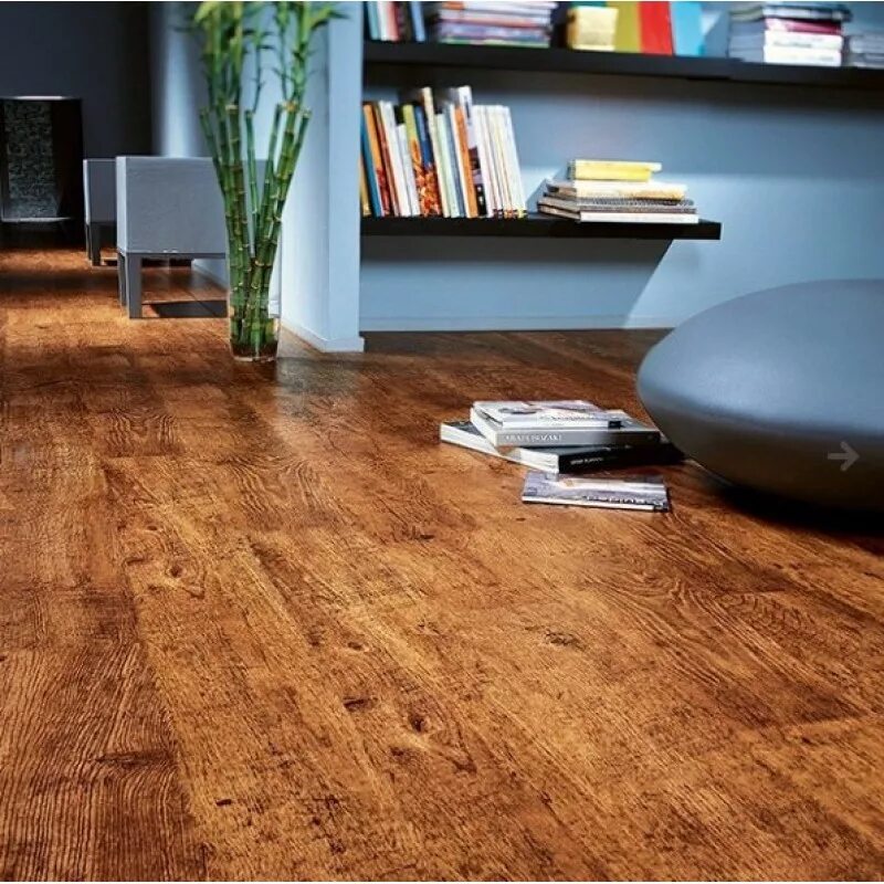 ламинат в гостиной в интерьере. необычные напольные покрытия. какое покрытие пола выбрать. пол на кухне. какое покрытие пола выбрать.