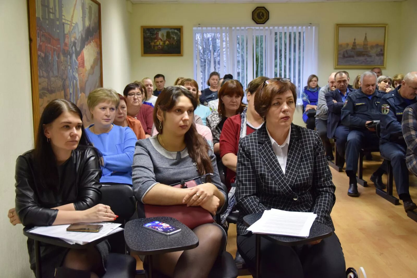 Гоку новгородской области. Гоку ЗНЧС И ПБ Новгородской области. Гоку УЗНЧС. Гоку УЗНЧС И ПБ Новгородской области новости. Гоку диспетчер Новгородской области.