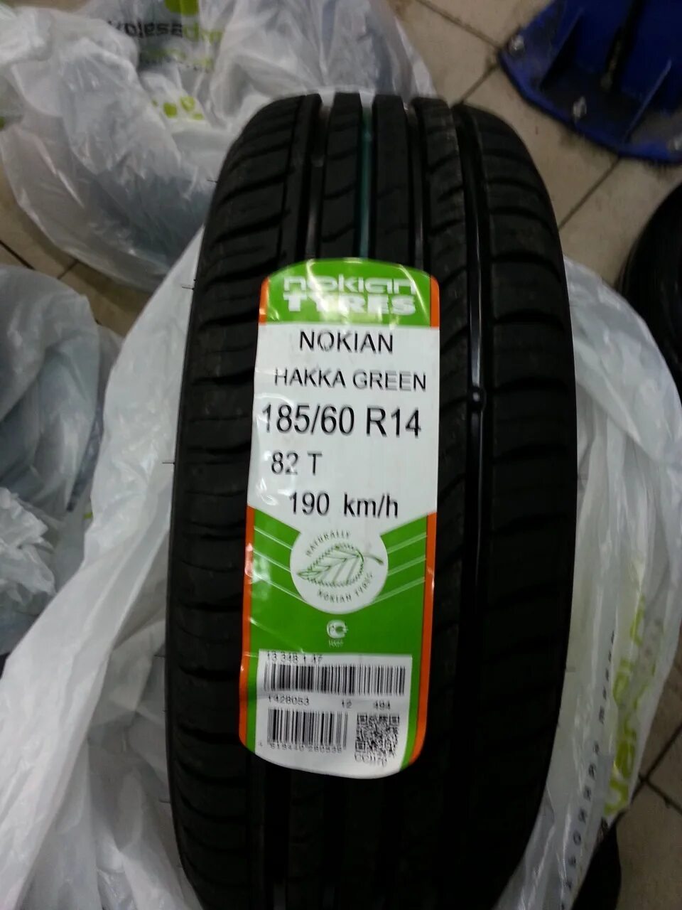 Нокиан Хакка 2 2000. Нокиан Хакка Грин 1. Шины Nokian Hakka Green 3 Ларгус ресурс. Nokian Hakka зеленая бирка.