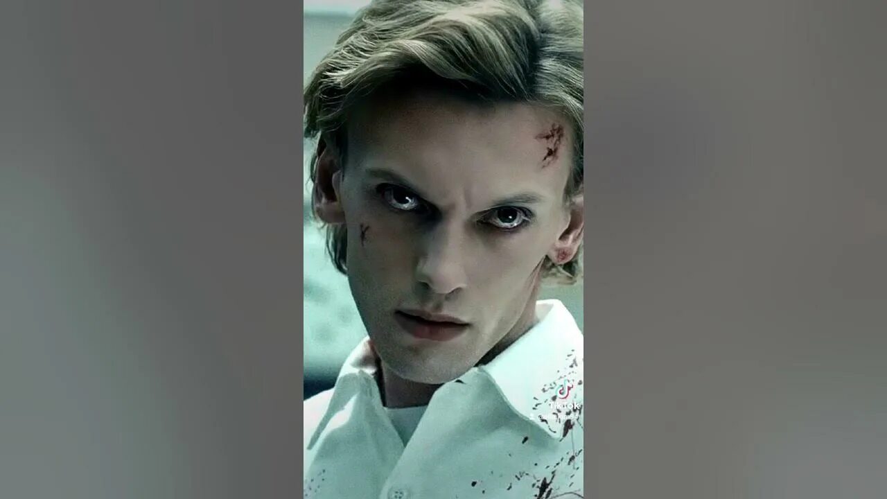 Очень странные дела доктор бреннер и 11. Jamie campbell bower очень странные дела. Джейми бауэр очень странные дела. Дело джейми. Jamie campbell bower.