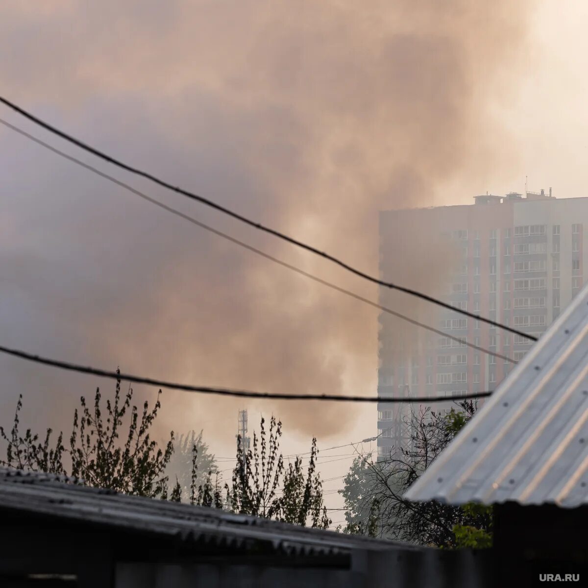 Геническ новости происшествия. Пожар в городе. Пожар в Москве. Пожар в частном доме. Пожар на улице дом 24.