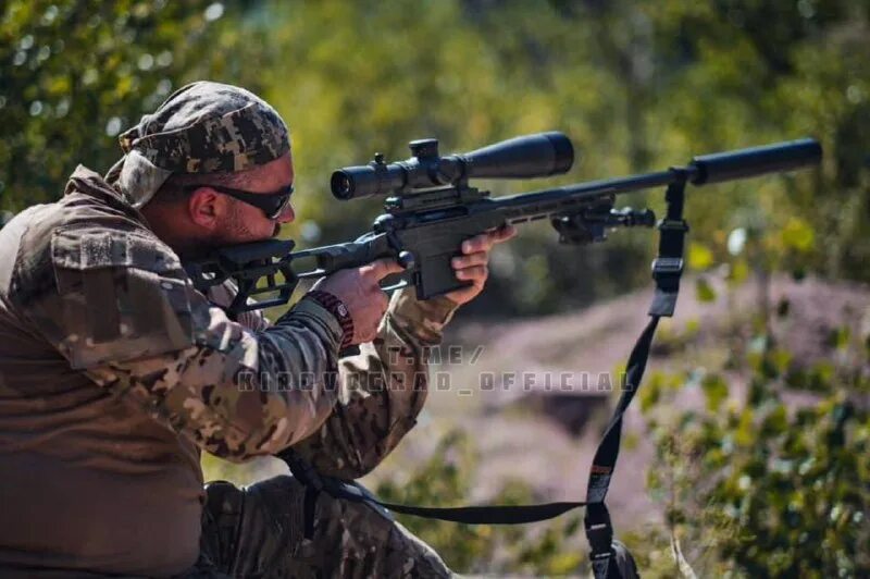 Enlisted снайпер. Снайперов 8. Снайпер с свд. Современный снайпер. Sniper ghost warrior contracts.