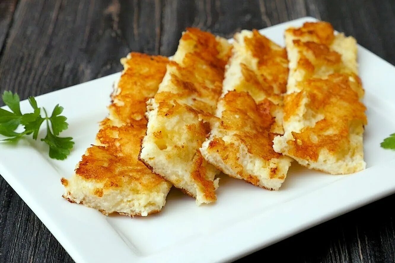 Яичная драчена фото. Драчен тайёрлаш. Как готовить драчену. Драчена яичная. Омлет драчена.