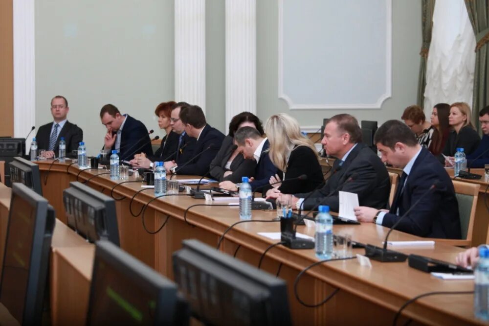 депутаты утвердили бюджет. люберецкие депутаты. депутаты утвердили бюджет. депутаты утвердили бюджет. депутаты костромы фото.