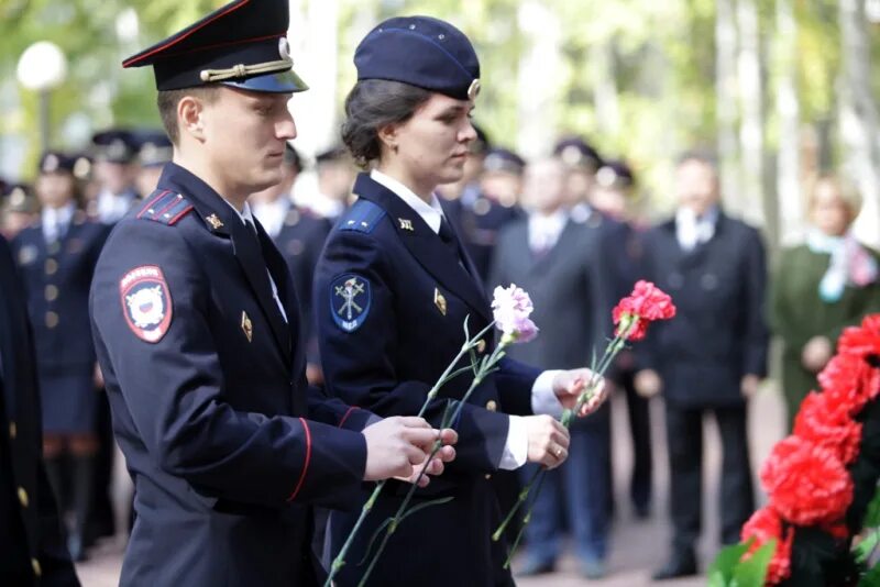 Органы внутренних дел 2016. Сотрудник органов. МВД Ханты-Мансийск сотрудники. Сотрудники внутренних дел ХМАО. Форма УМВД.