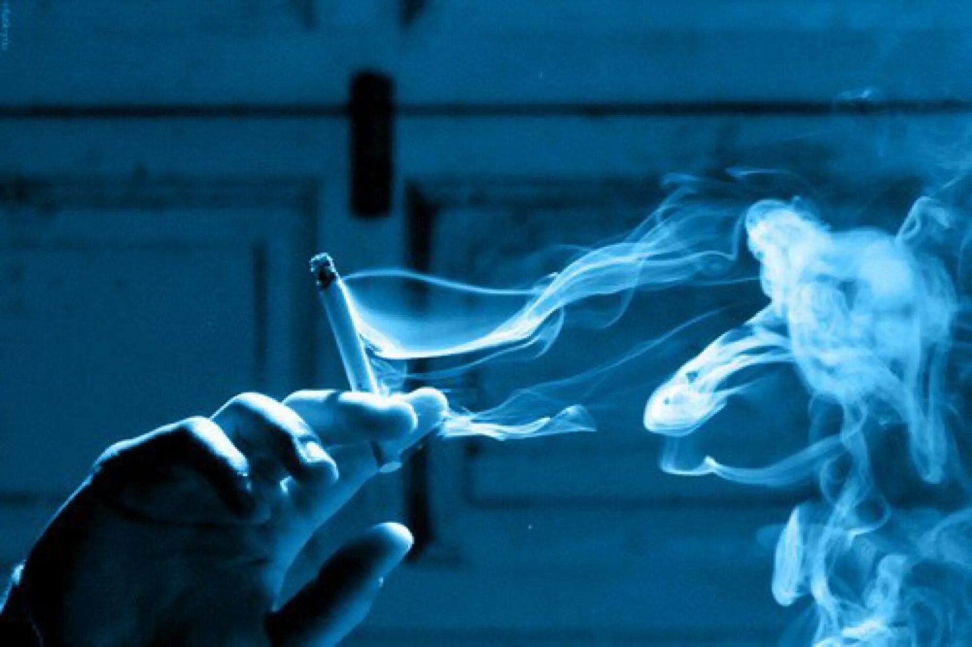Песня ночь сигарета. Сигареты Эстетика aesthetic. Дым сигарет. Сигаретный дым. Дым сигарет Эстетика.